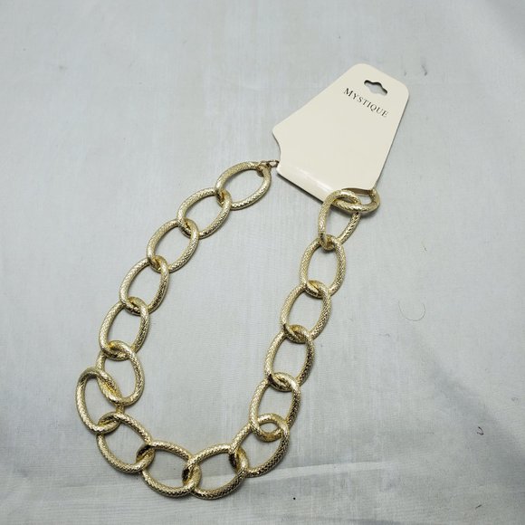 Mystique gold link chain necklace - Picture 3 of 6
